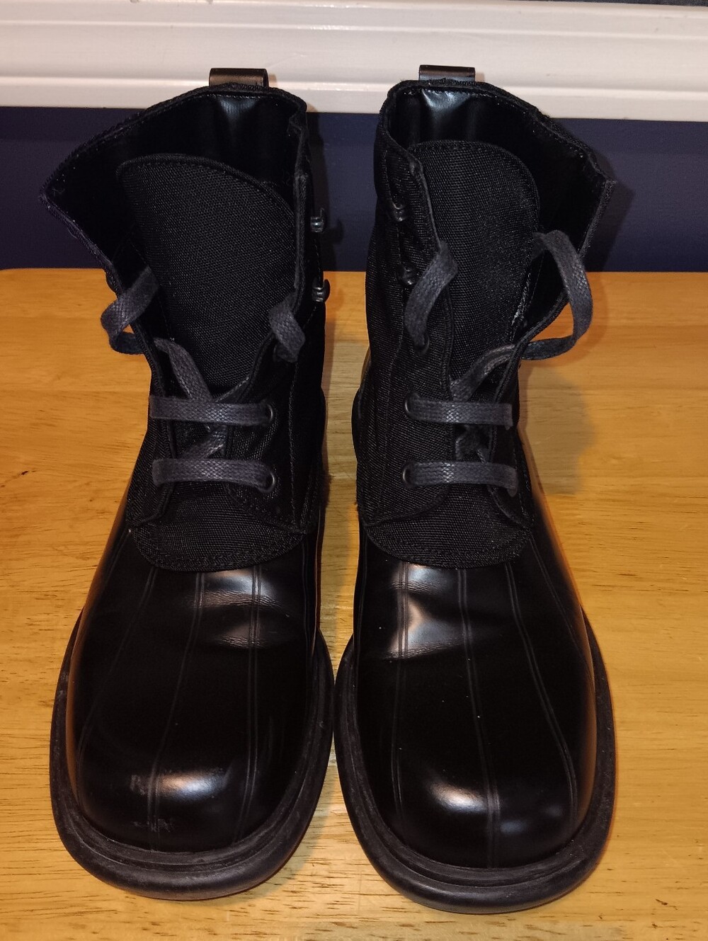 Gucci GG Leather & Nylon Lave Up Web Boots Size 36